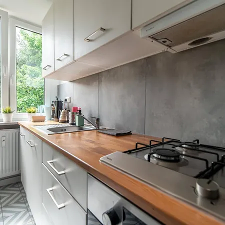 아파트 By The Castle - Spot In *