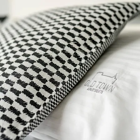 By The Castle - Spot In 아파트 *