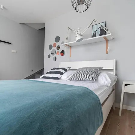 By The Castle - Spot In 아파트 슈체친