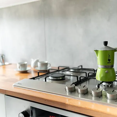 아파트 By The Castle - Spot In *